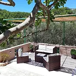 בית נופש Stone House Oreb *