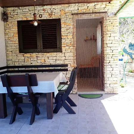 Stone House Oreb * Vela Luka