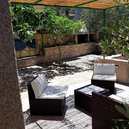 Stone House Oreb *